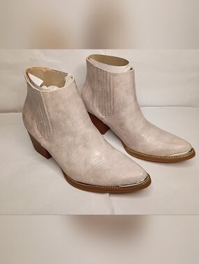 Women’s Silver Croc-Embossed Ankle Boot